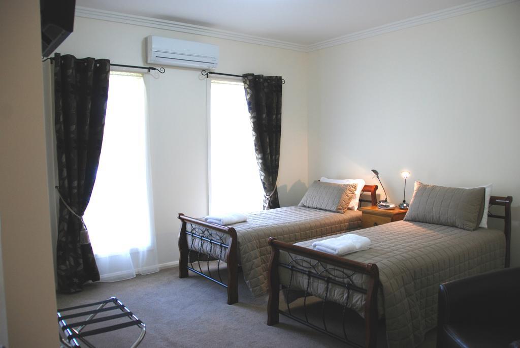 Gloucester On Avon Bed And Breakfast Phòng bức ảnh